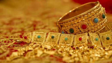 Gold prices are being updated every day, know whether the price increased or decreased today