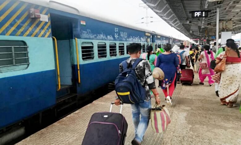 Returning home will be easier during the festive season! Railways increased 12,500 coaches and general coaches in 108 trains