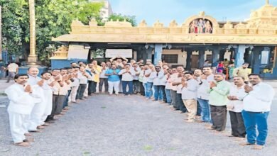 Unique gathering of people named 'Srinivasa' in Venkateswara Swamy temple