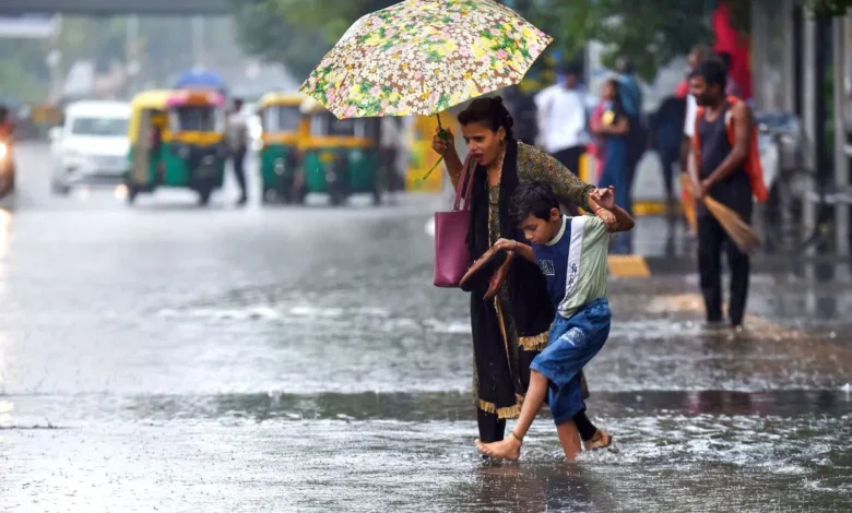 Monsoon havoc continues across the country: Heavy rain alert in many states including Uttar Pradesh, Maharashtra, Bihar