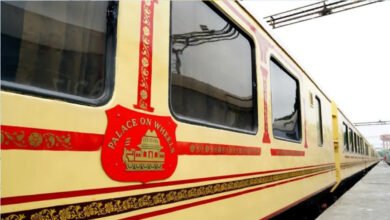 Take a royal journey in the most luxurious train of Indian Railways