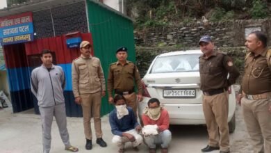 In Haldwani, police arrested two accused smuggling hashish in a luxury car, 1 kg of hashish recovered