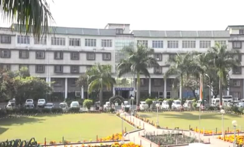 Uttarakhand government constituted the sixth State Finance Commission, former Chief Secretary N. Ravishankar became the chairman