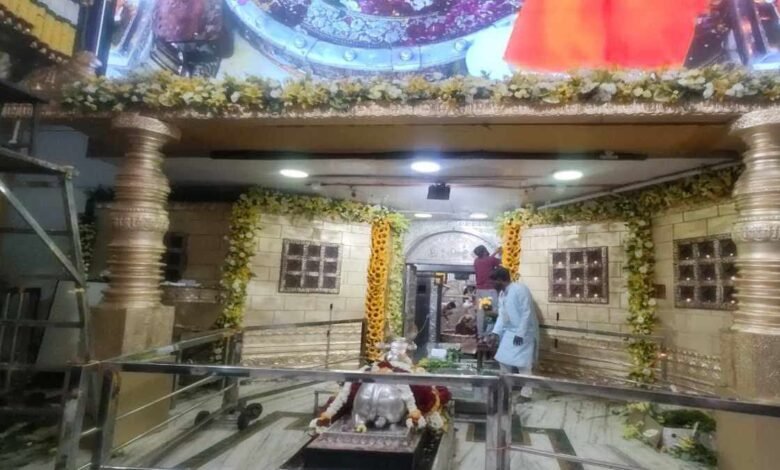 Grand floral decoration in Mahakal temple on Mahashivratri, sanctum sanctorum will be decorated with 2000 kg of foreign flowers