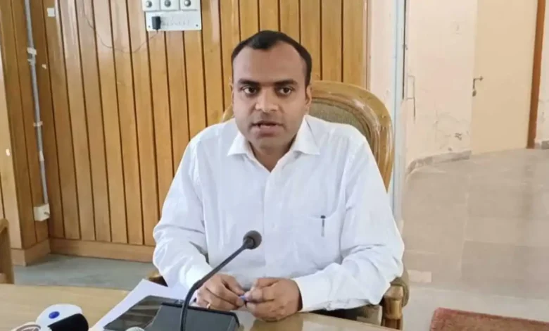 Tehri DM Mayur Dixit set a unique example of innovation based administration in Vigyan Bhawan
