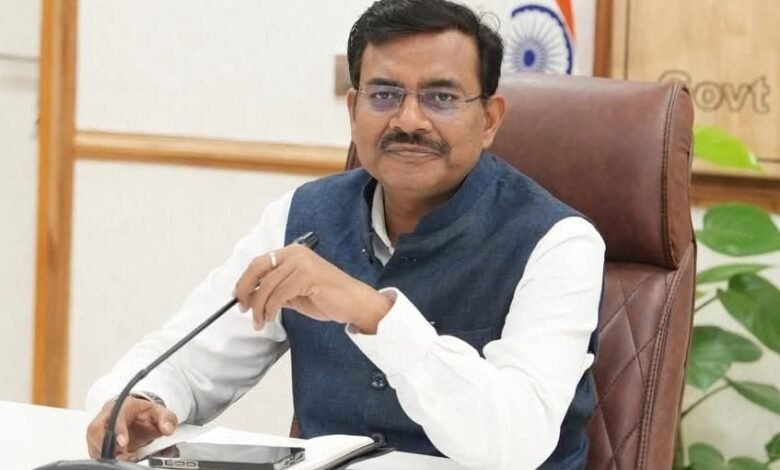 There was a stir in Uttarakhand due to the ban on contract, outsource and ad hoc appointments, Chief Secretary gave clarification
