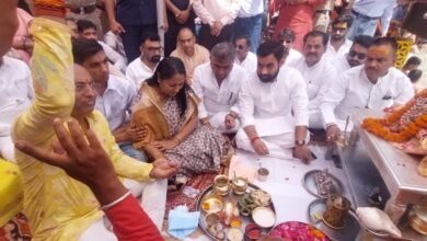 Chief Minister Rekha Gupta took a dip in Ganga in Haridwar and prayed to Maa Ganga for the development of the country